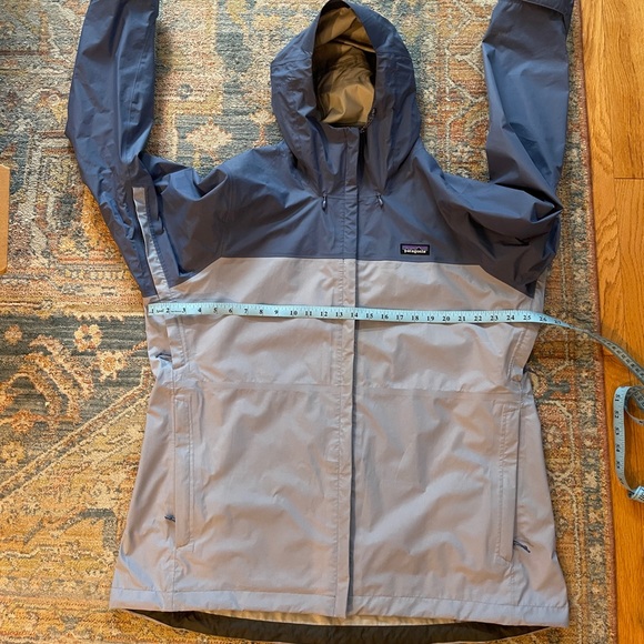 Lightly Used Torrentshell 3L Jacket - Picture 3 of 7